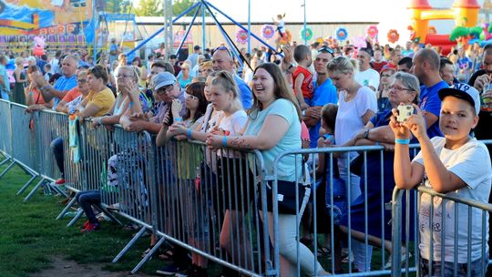 Chmielowe dożynki w Wilkowie. Zaśpiewał m.in. Czadoman [zdjęcia]