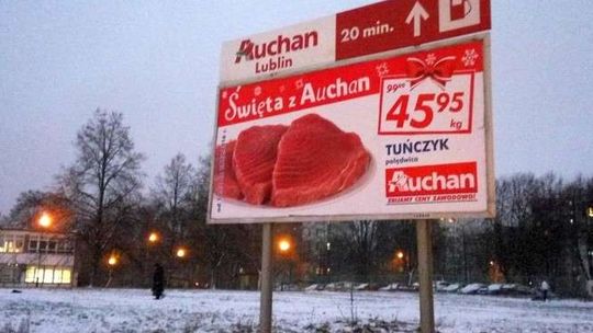Choinka dla mięsożerców? Rozbawiona nawet rzeczniczka sklepu
