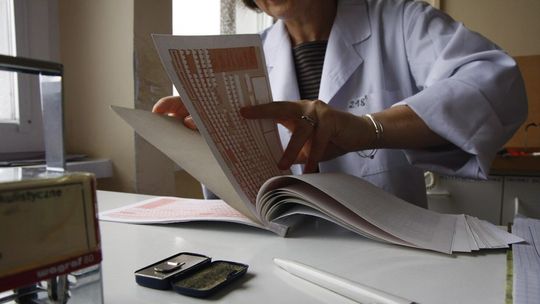 Chorujemy na potęgę. 24 mln dni zwolnienia tylko w lutym