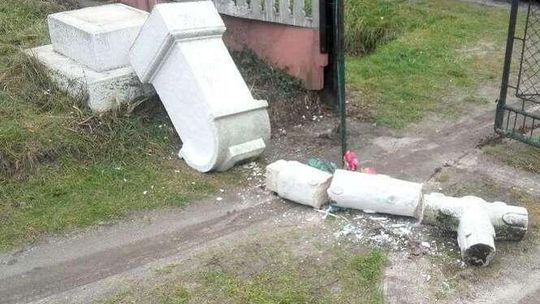 Chuligan, a nie satanista. Zatrzymali mężczyznę, którzy niszczył kapliczki i krzyże