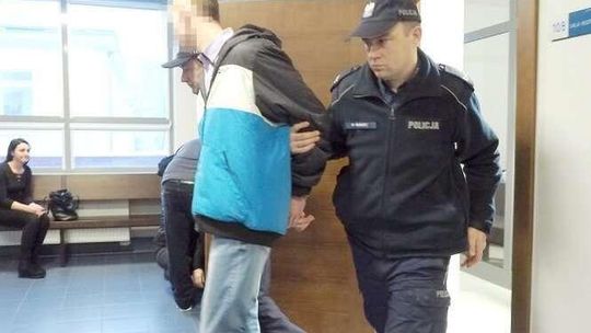 Ciągnął kolegę za traktorem, potem go zakopał. Płakał w sądzie. "Chciałem przeprosić za to, że wyszło, jak wyszło"