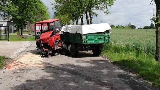 Ciągnik rozpadł się na dwie części po zderzeniu z BMW [zdjęcia]