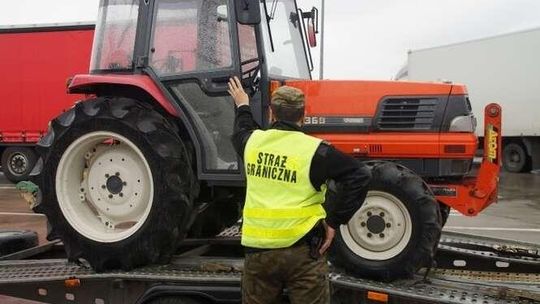 Ciągnik skradziony w Japonii znalazł się w Dorohusku. Ukrainiec chciał go wywieźć z Polski