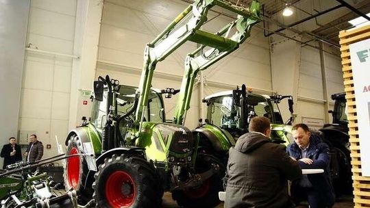 Ciągniki, nawozy, sprzęt oraz prelekcje. W Lublinie trwają targi Agro-Park [zdjęcia]