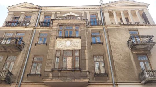 Cicha 4: Kamienica do remontu. Powstaną apartamenty