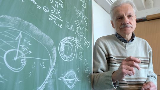 Ciemna energia, spaghettifikacja i dysk akrecyjny. Co jeszcze pozostaje do odkrycia we Wszechświecie?