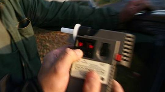 Ciężarówka jechała wężykiem. Kierowca miał 3,6 promila