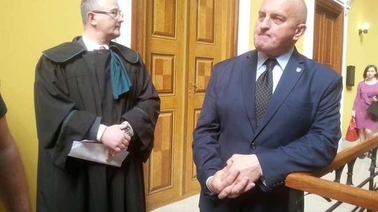 Ciężkie dni lidera narodowców. Co z monitoringiem w klubie? "Wieczny remont"
