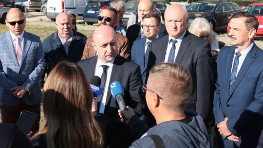 Co konferencja, to sprostowanie. Seria wpadek nowego szefa PiS w Lublinie