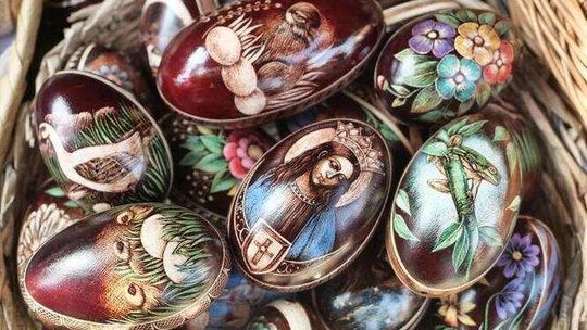 Co można kupić na kiermaszu wielkanocnym na pl. Zamkowym?