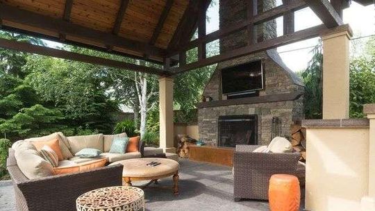 Co można wybudować w ogrodzie bez pozwolenia?