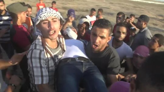 Co najmniej 63 Palestyńczyków rannych w czasie protestu na granicy Strefy Gazy. Izraelskie wojsko użyło gumowych kul