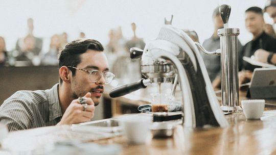 Co powinien umieć profesjonalny barista, czyli krótko o celach profesjonalnych szkoleń