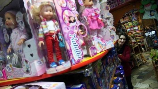 Co trzeci Polak udaje, że podoba mu się otrzymany prezent