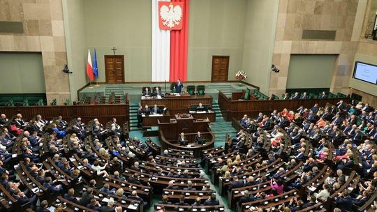 Co z rządem Donalda Tuska? Dzisiaj głosowanie nad wotum zaufania