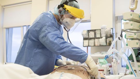 Codzienna walka na granicy wyczerpania. Rozmowa z anestezjologiem ze szpitala przy Kraśnickiej