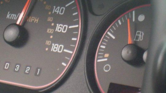 Cofniesz licznik w samochodzie - złamiesz prawo