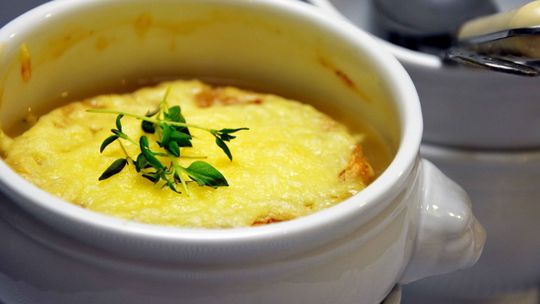 Coś na obiad? Cebulowa z Goraja, chrzanowa z Roztocza i kapuśniak z Konopnicy. Przepisy