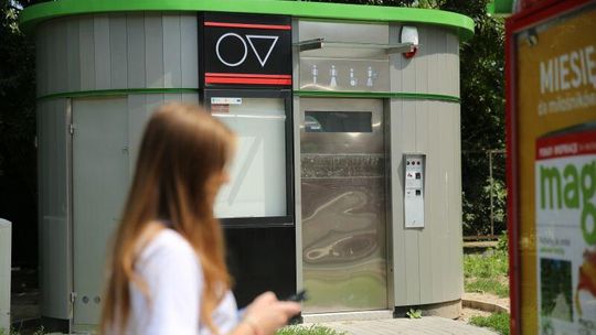 Coś śmierdzi w przetargu na sprzątanie toalet