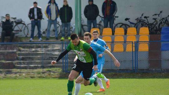 Cosmos Józefów – Huczwa Tyszowce 0:1. Utrzymali przewagę