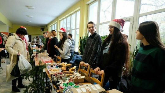 Cuda i cuda-wianki na Akademickim Jarmarku Świątecznym