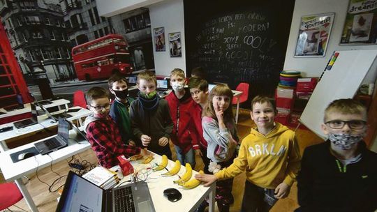 Cyfrowe szyfry i zagadki dla dzieci z Puław. Bezpłatne zajęcia z programowania 