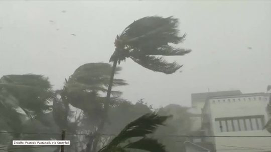 Cyklon Fani uderzył we wschodnich Indiach. Co najmniej 12 ofiar śmiertelnych