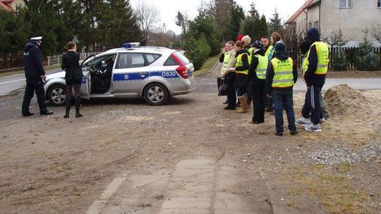 Cytryna zamiast mandatu. Uczniowie przekonywali do bezpiecznej jazdy