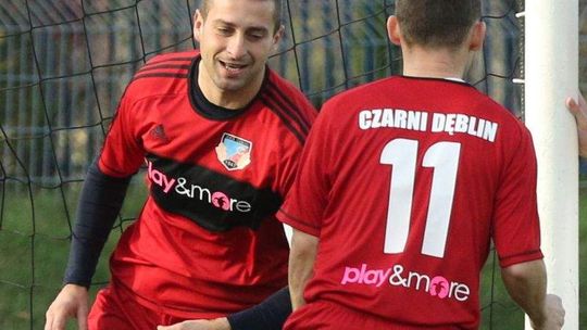 Czarne chmury nad Czarnymi Dęblin