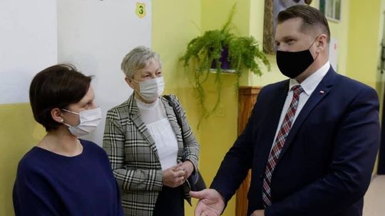 Czarnek o zdalnej edukacji. Nie wszyscy uczniowie wrócą do szkół?