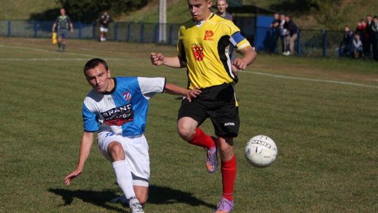 Czarni Dęblin – Piaskovia Piaski 1:2 