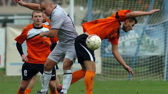 Czarni Jasło – Avia Świdnik 1:0, będą musieli gonić