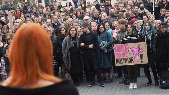 Czarny protest w Lublinie, Puławach, Białej Podlaskiej i Zamościu. Kobiety znowu wyjdą na ulice