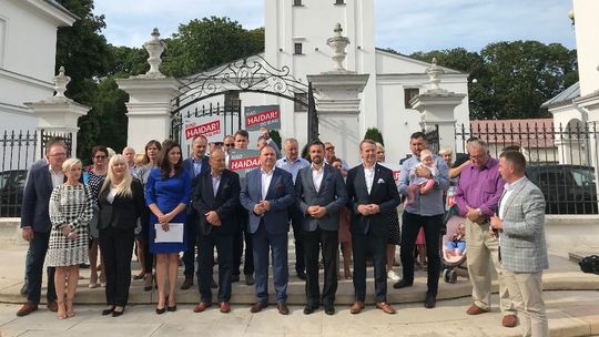 "Czas zakończyć wojnę polsko–polską". Koalicja Obywatelska wystartowała z kampanią w Białej Podlaskiej 