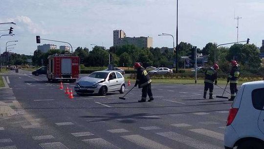 Czechów: Zderzenie aut. Są utrudnienia na drodze