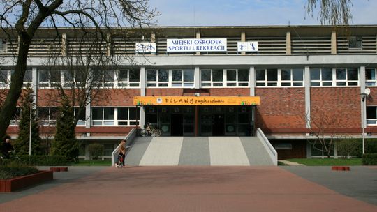 Czerwona strefa w Puławach i powiecie puławskim. Siłownie, kluby, parki rozrywki - zamknięte