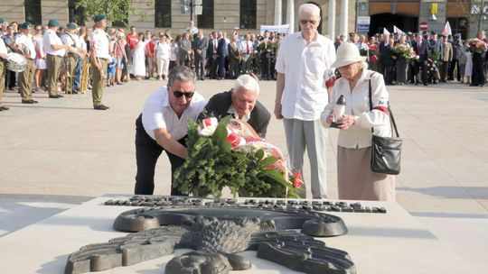 "Cześć i chwała bohaterom". Godzina "W" w Lublinie [zdjęcia, wideo]