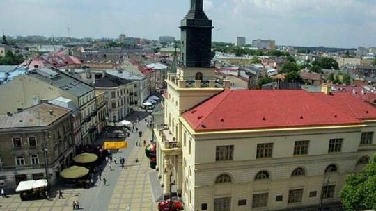 Część lubelskich radnych krytykuje proponowane zmiany w oświacie