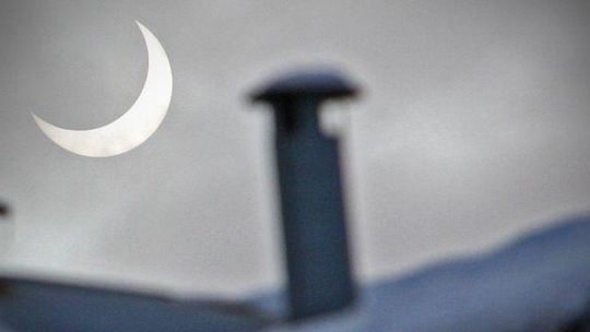 Częściowe zaćmienie słońca także na Lubelszczyźnie (zdjęcia od Was)