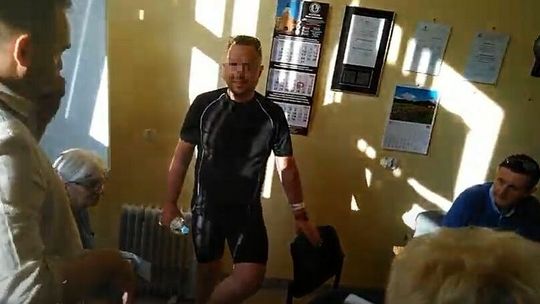 Członek, skarpety i woda, czyli dzielnicowa wolność słowa