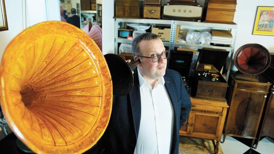 Człowiek od gramofonów. Po porady dzwonią do niego kolekcjonerzy z Europy