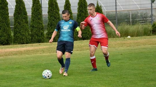 Czołówka pozostała bez zmian. Grała Keeza bialska klasa okręgowa