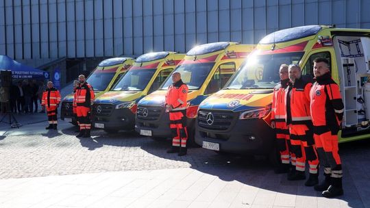 Cztery nowe karetki dla pogotowia. Ponad 2,5 mln zł na bezpieczeństwo mieszkańców