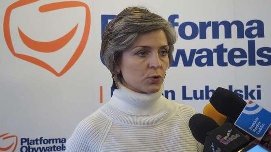 "Czuję wściekłość i złość". Posłanka Joanna Mucha przeprasza za opozycję