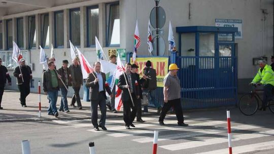 Czwarty dzień strajku w Zakładach Azotowych w Puławach