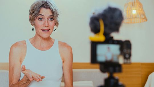 Czy dezinfluencerzy mogą powstrzymać modę na fast fashion?