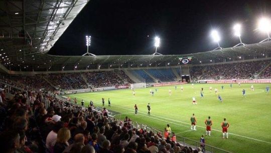 Czy kibice będą mogli wrócić niedługo na piłkarskie stadiony? Jest odpowiedź ministerstwa