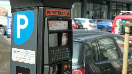 Czy strefa płatnego parkowania się rozrośnie? Radna Ryfka ma pomysł 