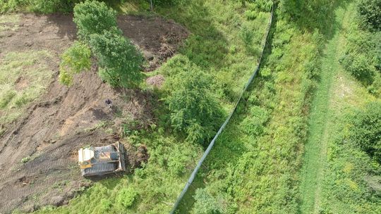 Czy takie prace spychaczem to czynna ochrona przyrody? Urzędnicy jednak zmienili zdanie