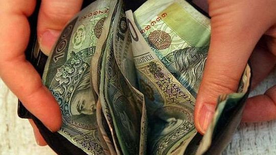 Czym jeżdżą, ile mają długów? Pieniądze władzy z powiatu bialskiego